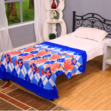 Pack of 7 Beautiful Home Double Bedsheets Set with 2 Blankets (7BS2FB) - Image 10